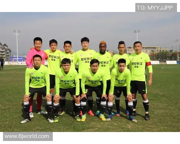 杭州足球队中路突破新策略解析引领战术革新之路 杭州足球队中路突破新策略解析引领战术革新之路