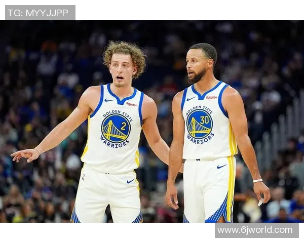 勇士在最后时刻逆转马刺以113比111险胜展现强大韧性与团队合作精神 勇士在最后时刻逆转马刺以113比111险胜展现强大韧性与团队合作精神