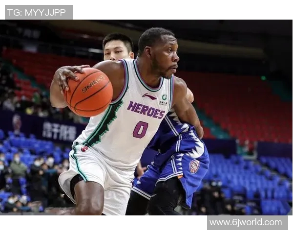 昆卡与富明尼斯激战正酣谁能在这场较量中笑到最后